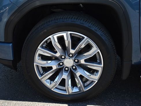 Used 2024 GMC Sierra 1500 Denali w/ Denali Reserve Package AWD/4WD image 9