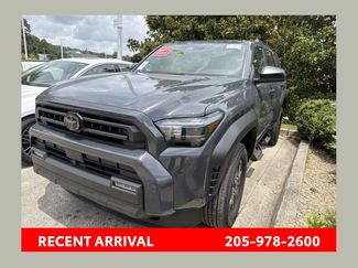 Used 2025 Toyota 4Runner SR5 AWD/4WD video 1