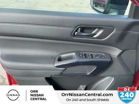New 2026 Nissan Pathfinder SV FWD image 16