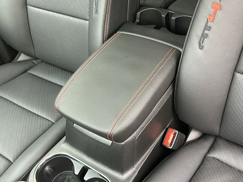 Used 2024 GMC Canyon AT4X image 25