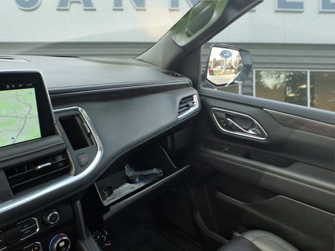 Used 2023 Chevrolet Tahoe Z71 w/ Luxury Package AWD/4WD image 24