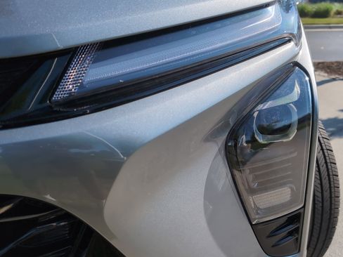 Used 2025 Chevrolet Trax ACTIV image 6