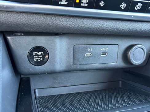 Used 2025 Nissan Rogue SV FWD image 23