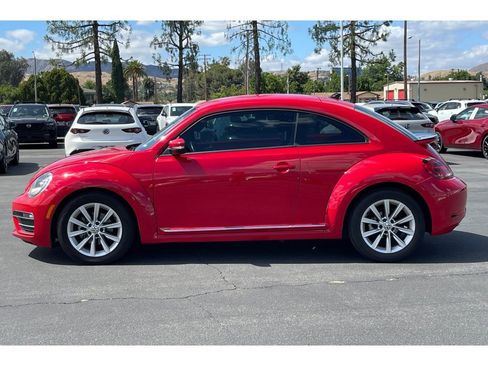 Used 2017 Volkswagen Beetle 1.8T SE FWD image 2