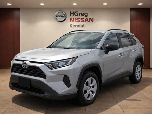 Used 2024 Toyota RAV4 LE FWD image 3