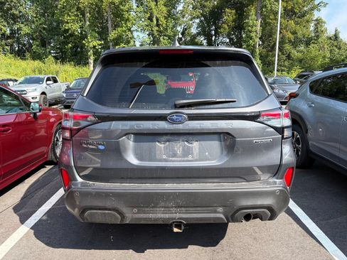 Certified 2025 Subaru Forester Touring w/ Popular Package - Touring AWD/4WD image 5