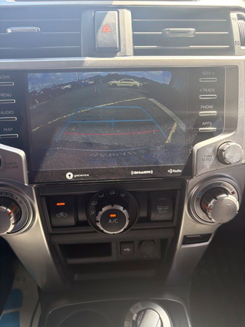 Used 2022 Toyota 4Runner SR5 AWD/4WD image 10