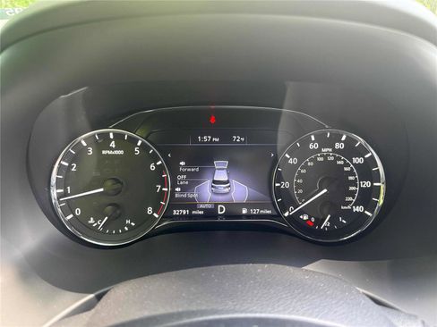 Used 2023 INFINITI QX80 Sensory w/ Cargo Package AWD/4WD image 16