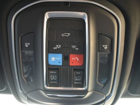 Used 2022 Jeep Grand Cherokee L Laredo AWD/4WD image 34