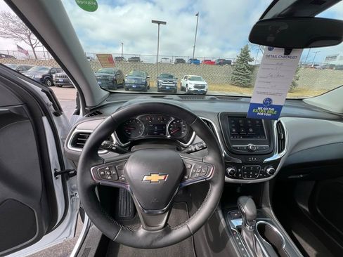 Used 2023 Chevrolet Equinox LT w/ Driver Convenience Package image 38