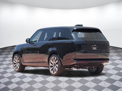 New 2026 Land Rover Range Rover Long Wheelbase SE AWD/4WD image 3