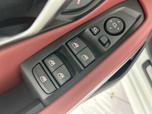 Used 2025 BMW 330i xDrive Sedan w/ Convenience Package image 15