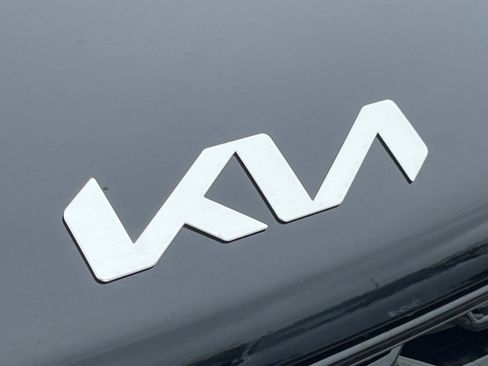 New 2025 Kia Sorento SX image 10