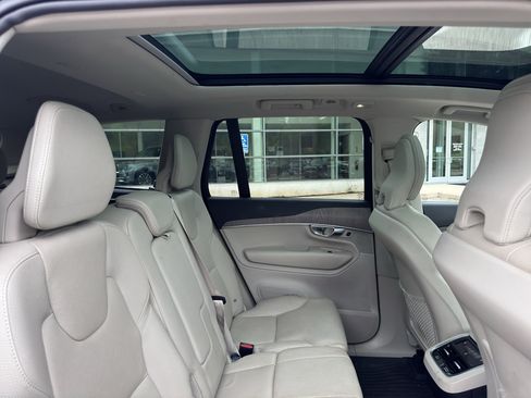 Used 2023 Volvo XC90 B6 Plus w/ Protection Package Premier AWD/4WD image 33