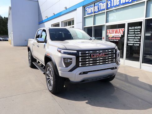 New 2026 GMC Canyon Denali AWD/4WD image 2