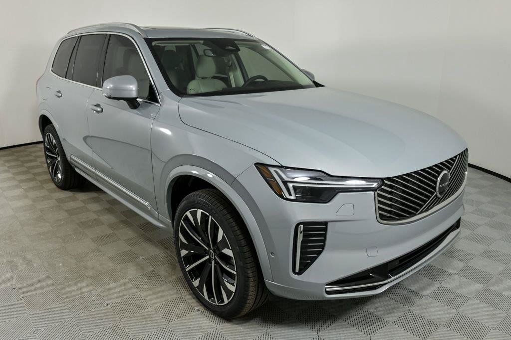 Used 2026 Volvo XC90 B6 Ultra w/ Protection Package AWD/4WD image 29