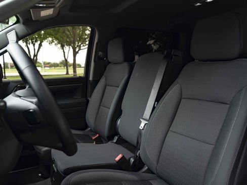 Used 2025 Chevrolet Silverado 1500 LT AWD/4WD image 17