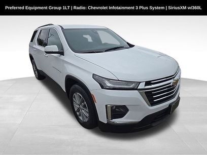 Used 2023 Chevrolet Traverse LT
