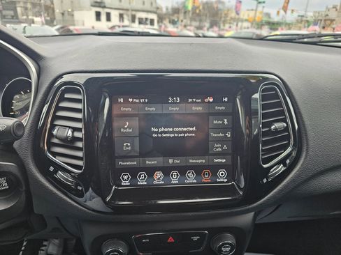 Used 2020 Jeep Compass Limited image 23