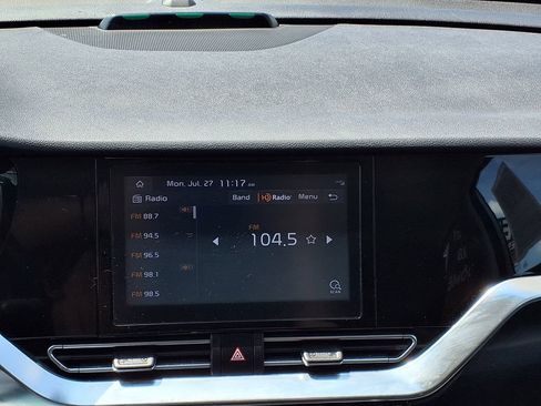 Used 2022 Kia Niro LXS FWD image 29