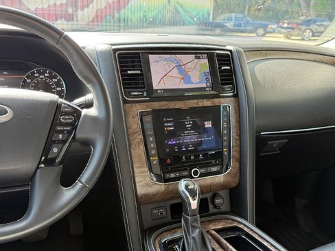 Used 2021 INFINITI QX80 Premium Select w/ All-Season Package AWD/4WD image 10