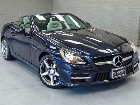 Used 2015 Mercedes-Benz SLK 250 image 7
