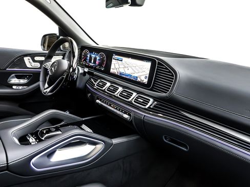 New 2026 Mercedes-Benz Maybach GLS 600 4MATIC image 5