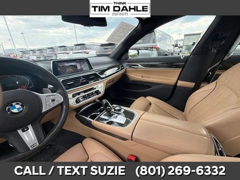 Used 2021 BMW 750i xDrive AWD/4WD image 13
