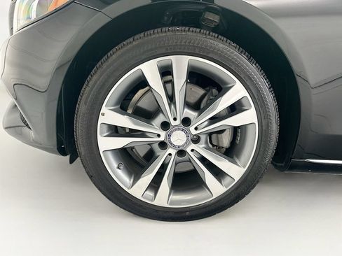 Used 2017 Mercedes-Benz C 300 4MATIC Sedan image 29