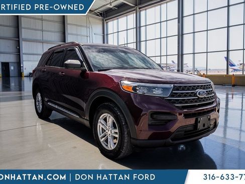 Certified 2022 Ford Explorer XLT w/ Class IV Trailer Tow Package AWD/4WD image 37