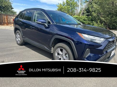 Used 2025 Toyota RAV4 XLE AWD/4WD image 22