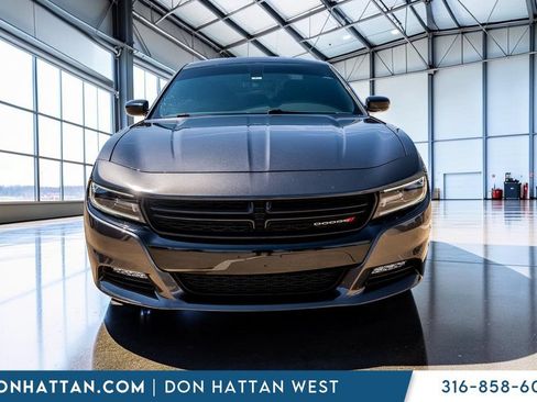 Used 2018 Dodge Charger GT w/ Blacktop Package AWD/4WD image 25