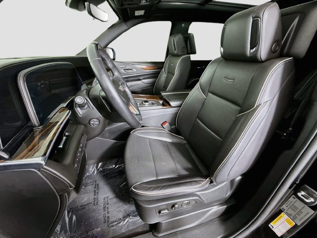 Used 2023 Cadillac Escalade Premium Luxury AWD/4WD image 22