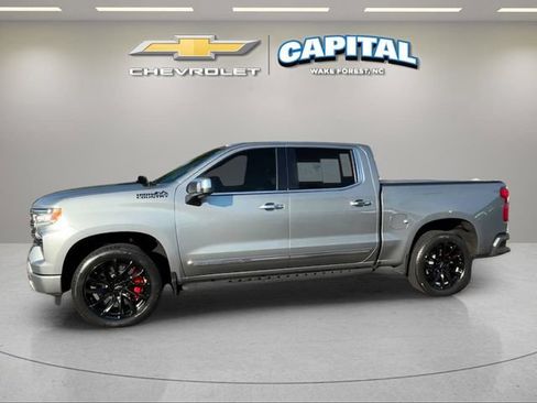 Used 2024 Chevrolet Silverado 1500 High Country w/ High Country Premium Package AWD/4WD image 2