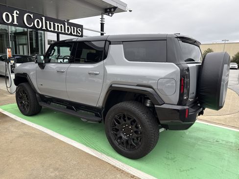 Used 2024 GMC Hummer EV 2X image 12