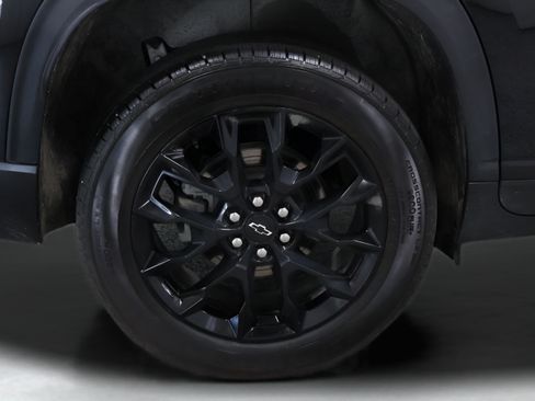 Used 2024 Chevrolet Traverse LT w/ Midnight/Sport Edition AWD/4WD image 21