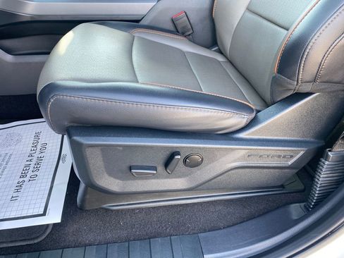 Used 2025 Ford F150 Lariat w/ Equipment Group 501A Mid image 15