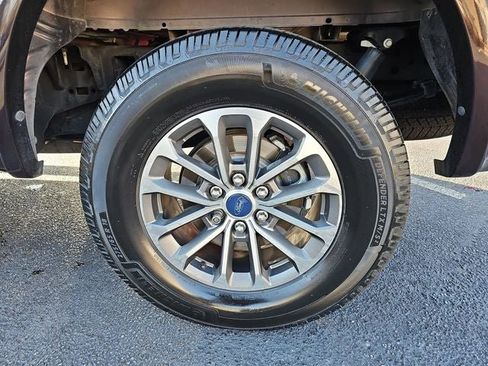 Used 2019 Ford F150 XLT w/ Equipment Group 302A Luxury image 31