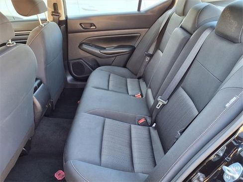 Used 2024 Nissan Altima 2.5 S image 9