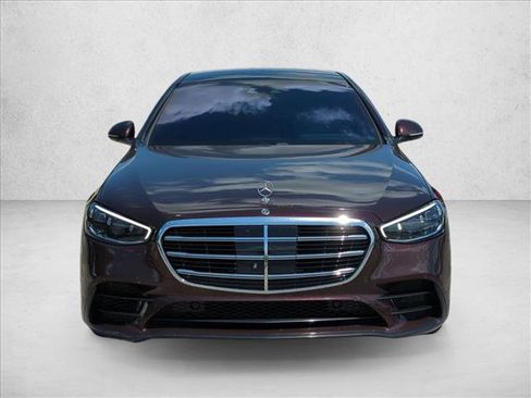 Used 2021 Mercedes-Benz S 580 4MATIC Sedan image 2