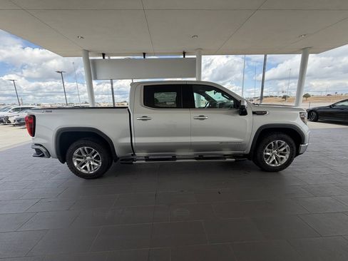 Used 2019 GMC Sierra 1500 SLT w/ SLT Premium Package image 5