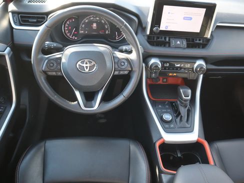 Used 2024 Toyota RAV4 Adventure image 11