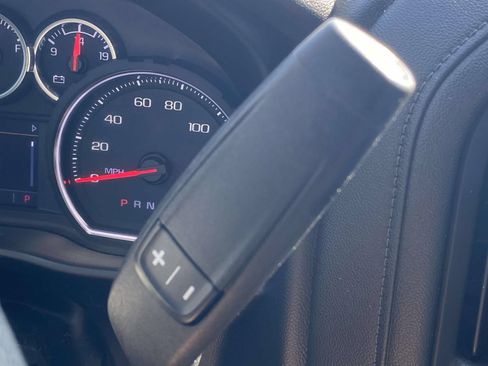 Used 2020 Chevrolet Silverado 1500 LT RWD image 33