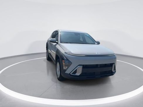 Certified 2026 Hyundai Kona SE AWD/4WD image 3