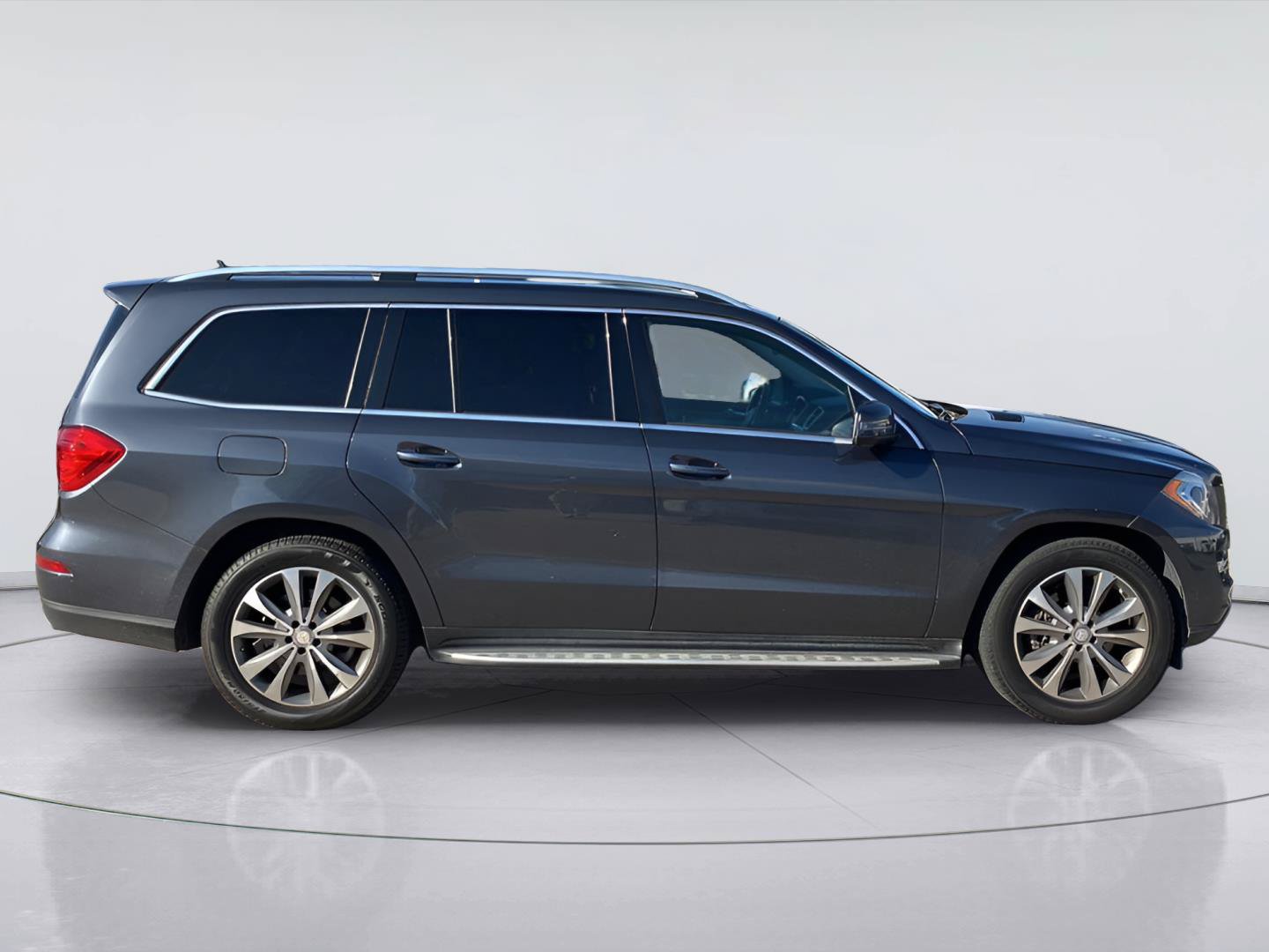 Used 2015 Mercedes-Benz GL 450 4MATIC image 10