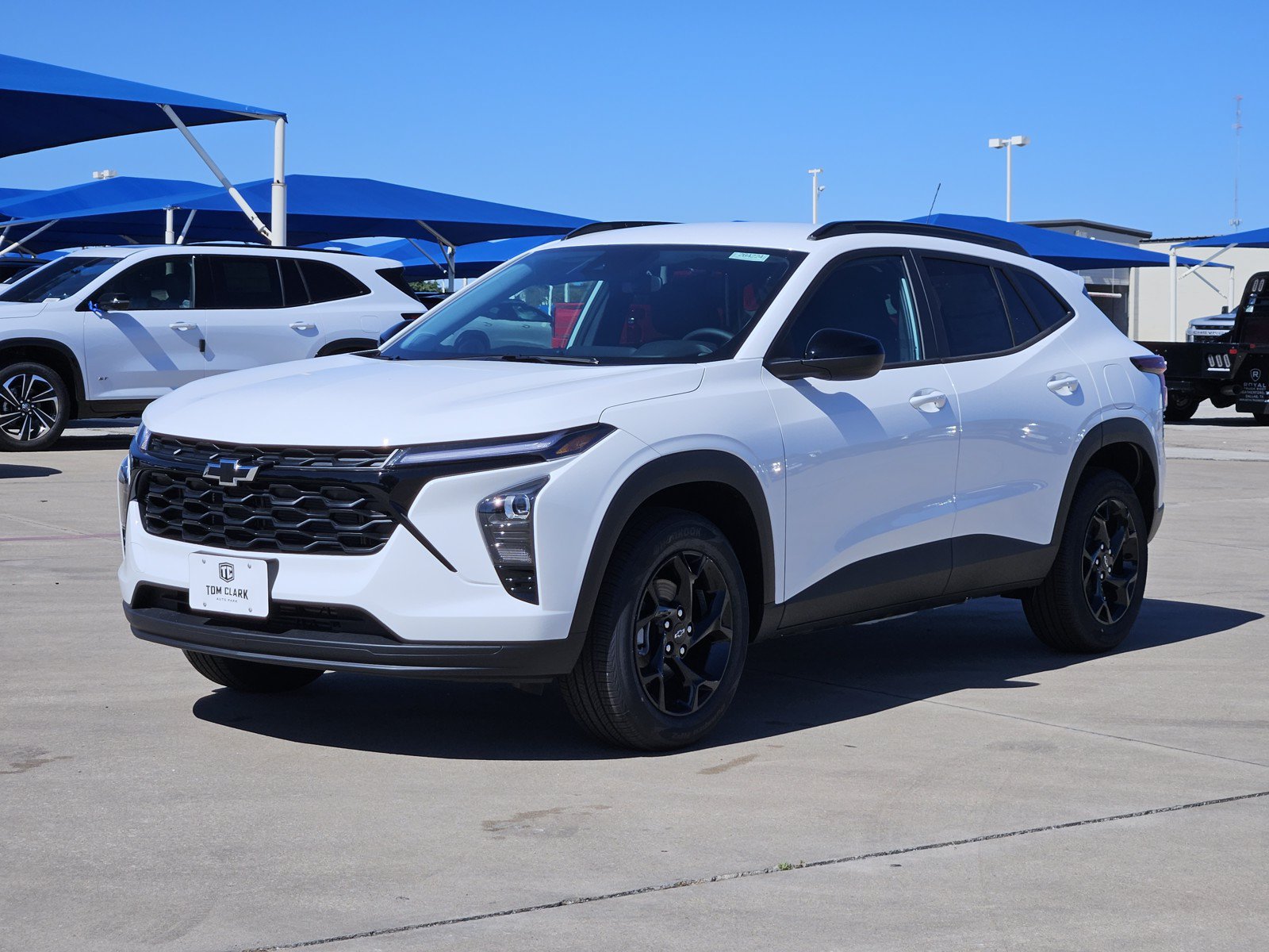 New 2026 Chevrolet Trax LT w/ Driver Confidence Package FWD image 2