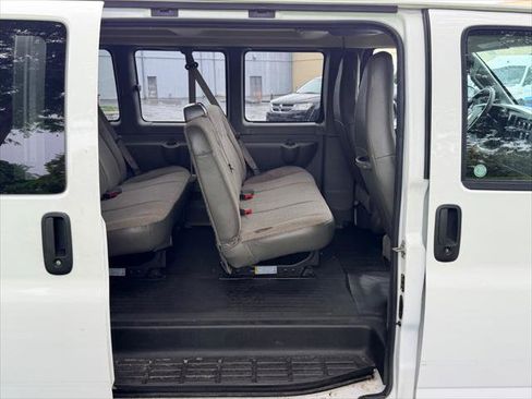 Used 2023 Chevrolet Express 3500 LS RWD image 8
