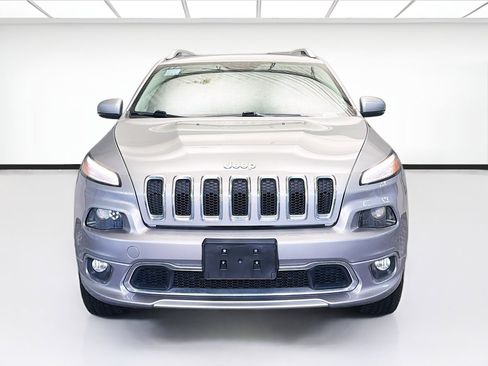 Used 2017 Jeep Cherokee Overland w/ Heavy Duty Protection Group image 2