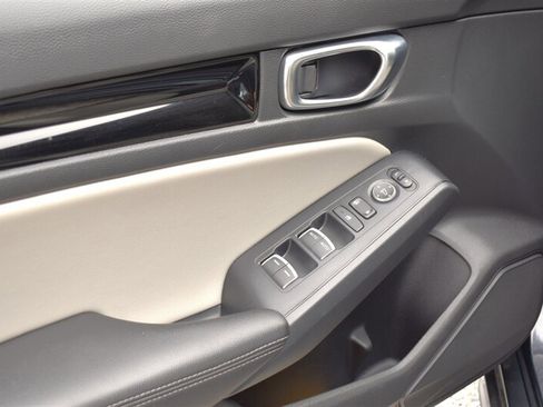 Used 2024 Honda Civic EX-L image 17