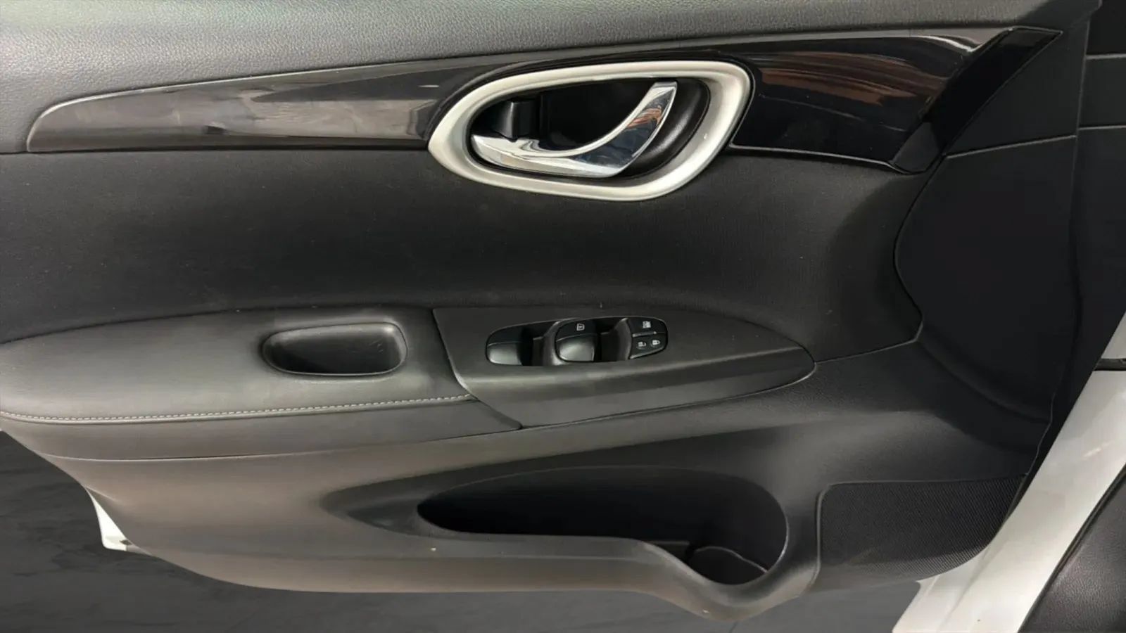 Used 2019 Nissan Sentra SV FWD image 23